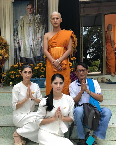 ชิน ชินวุฒิ กวินท์ ดูวาล ทนงศักดิ์ อุปสมบทหมู่ถวายในหลวง ร.9 ชิน ชินวุฒิ กวินท์ ดูวาล ทนงศักดิ์ อุปสมบทหมู่ถวายในหลวง ร.9