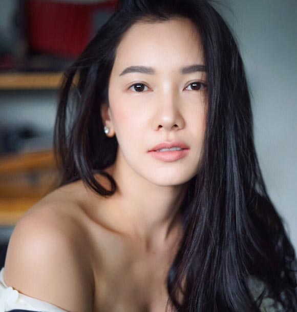 นุ่น วรนุช เปิดสอนรำไทย นุ่น วรนุช เปิดสอนรำไทย