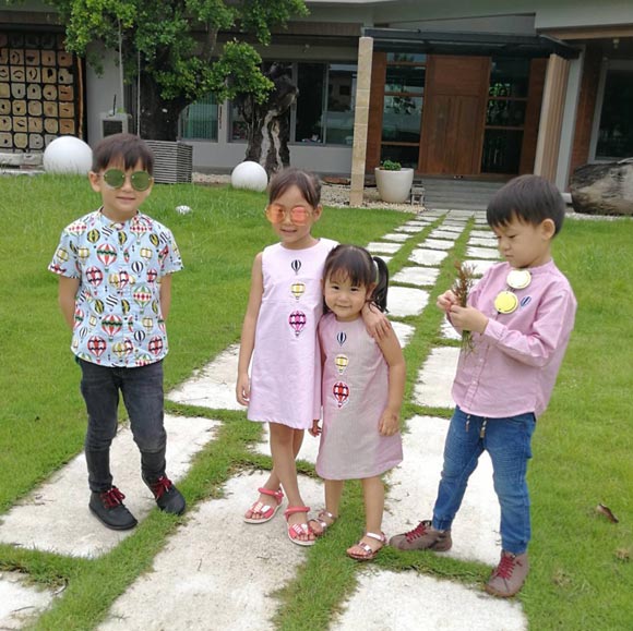 พลอย ชิดจันทร์ พลอย ชิดจันทร์