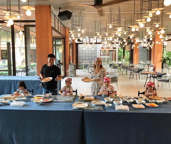 พลอย ชิดจันทร์ พลอย ชิดจันทร์