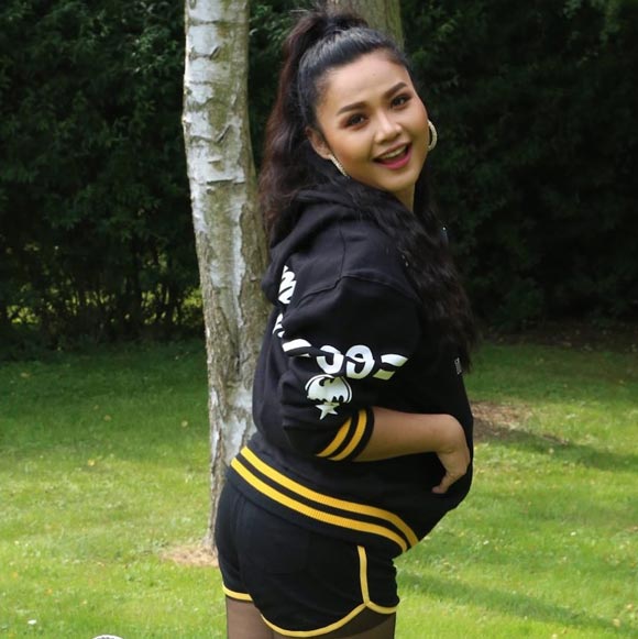 ตั๊กแตน ชลลดา ตั๊กแตน ชลลดา