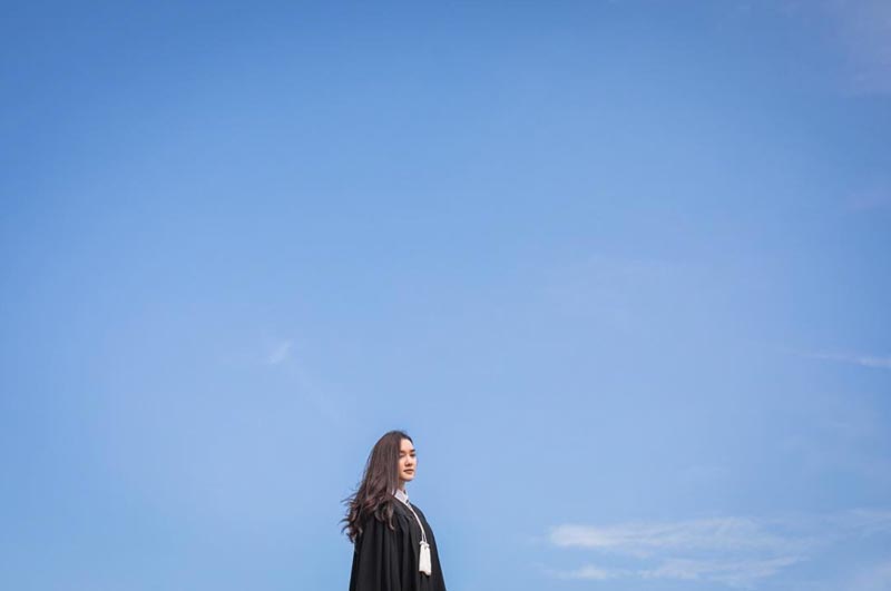 เดียร์น่า ฟลีโป รับปริญญา เดียร์น่า ฟลีโป รับปริญญา