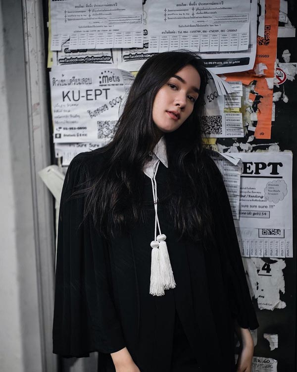 เดียร์น่า ฟลีโป รับปริญญา เดียร์น่า ฟลีโป รับปริญญา