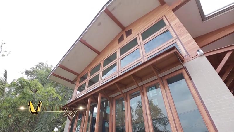 มิว ลักษณ์นารา มิว ลักษณ์นารา