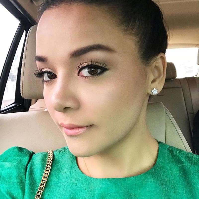 เวียร์ อเล็กซานดร้า เวียร์ อเล็กซานดร้า