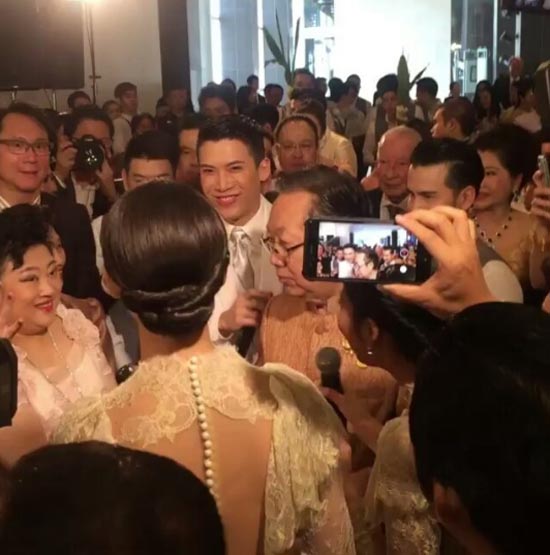 งานหมั้น มาร์กี้ ป๊อก งานหมั้น มาร์กี้ ป๊อก