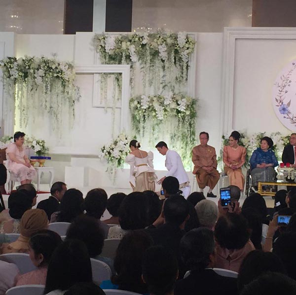 งานหมั้น มาร์กี้ ป๊อก งานหมั้น มาร์กี้ ป๊อก