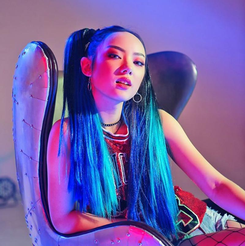 พลอยชมพู โต้ทำศัลยกรรม พลอยชมพู โต้ทำศัลยกรรม