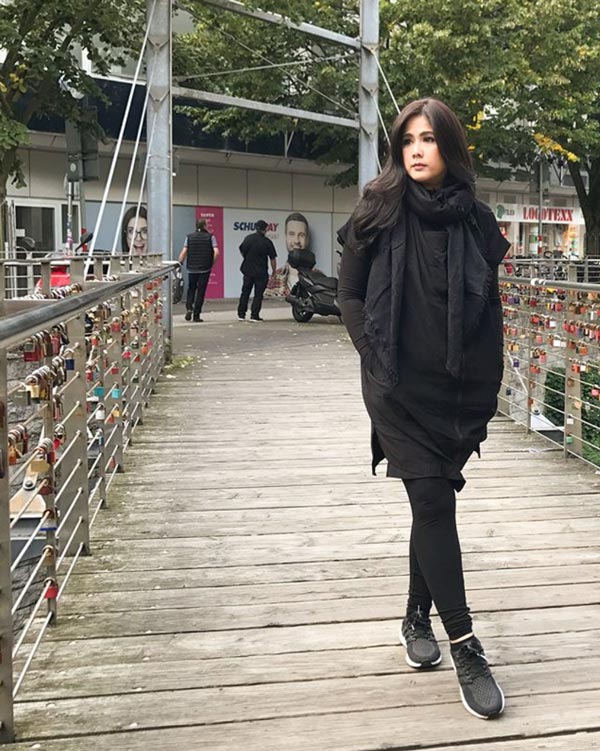 ติ๊ก กัญญารัตน์ ติ๊ก กัญญารัตน์