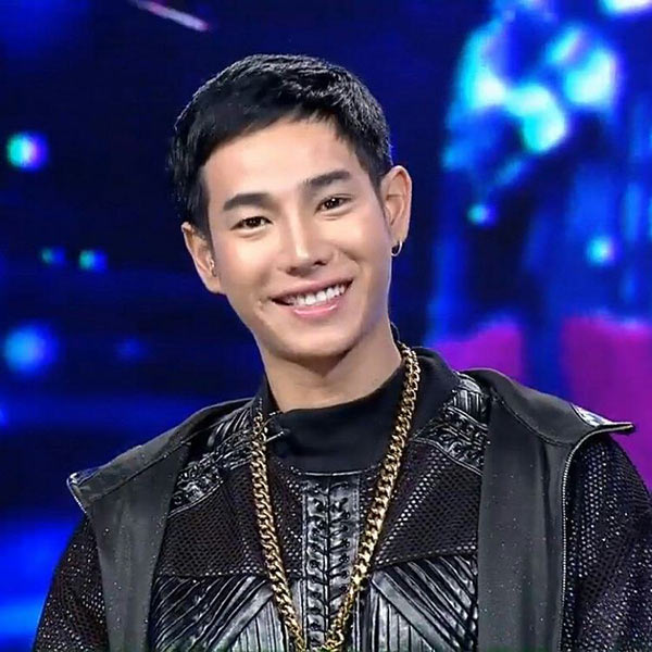 เป๊ก ผลิตโชค เป๊ก ผลิตโชค