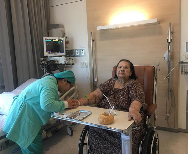 พลอย เฌอมาลย์ พลอย เฌอมาลย์