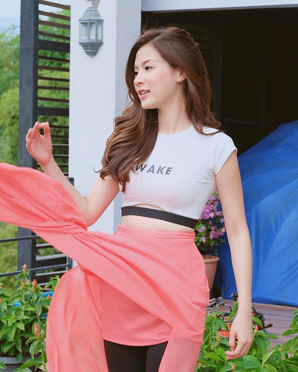 ใบเฟิร์น พิมพ์ชนก ใบเฟิร์น พิมพ์ชนก