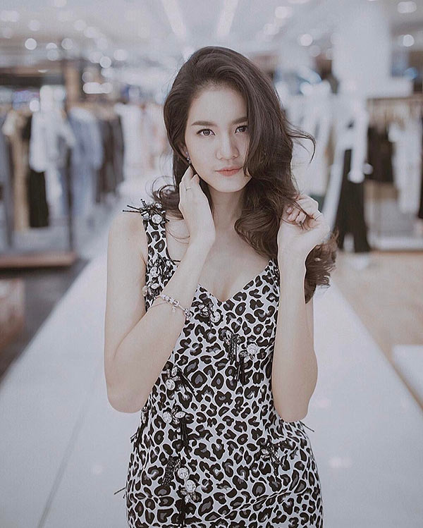 โบว์ เมลดา ปุ๊กลุก ฝนทิพย์ โบว์ เมลดา ปุ๊กลุก ฝนทิพย์