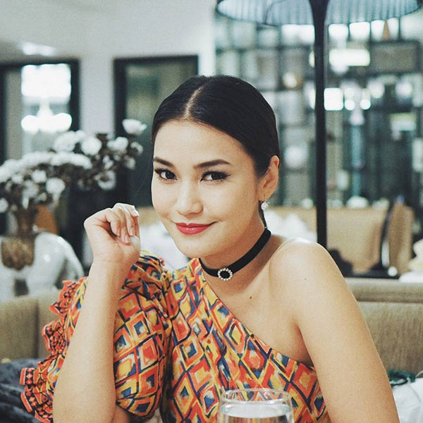 ชมพู่ ก่อนบ่าย ชมพู่ ก่อนบ่าย