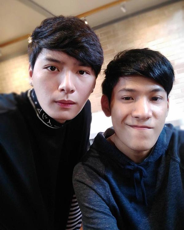 คริส พีรวัส คริส พีรวัส