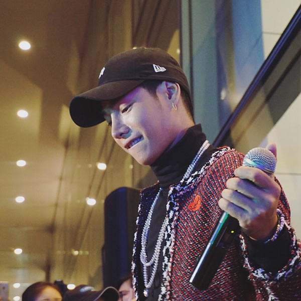 เป๊ก ผลิตโชค เป๊ก ผลิตโชค