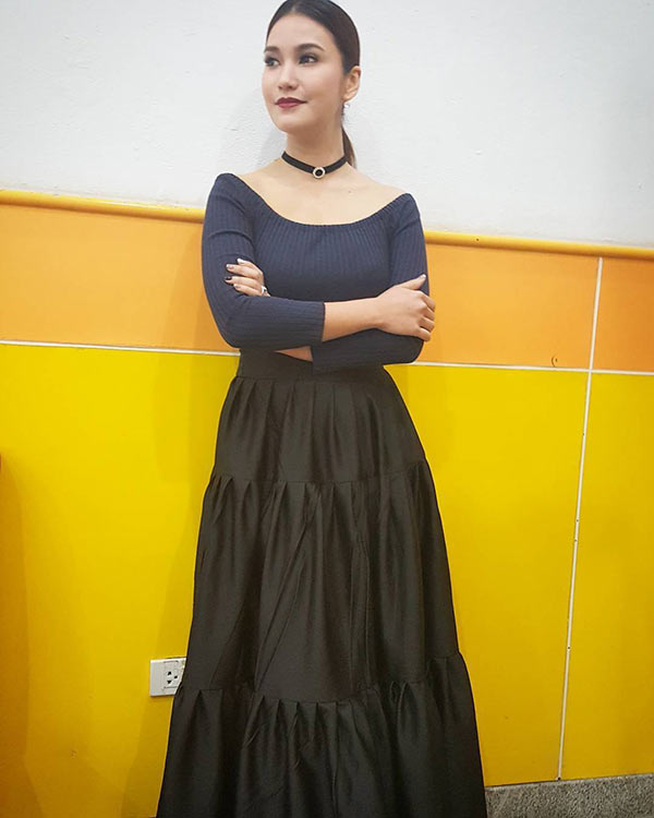 ชมพู่ ก่อนบ่าย ชมพู่ ก่อนบ่าย