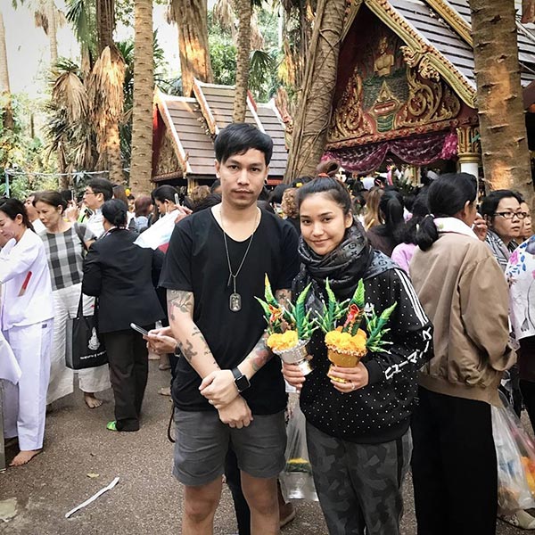 ชมพู่ ก่อนบ่าย ชมพู่ ก่อนบ่าย