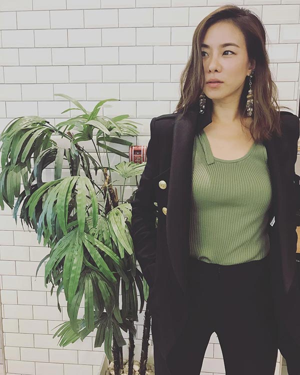 คริส หอวัง คริส หอวัง