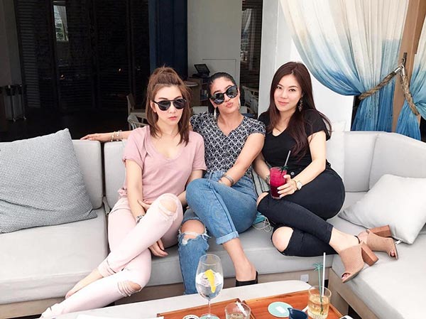 ไฮโซจิ๊บ เสาวนีย์ ไฮโซจิ๊บ เสาวนีย์