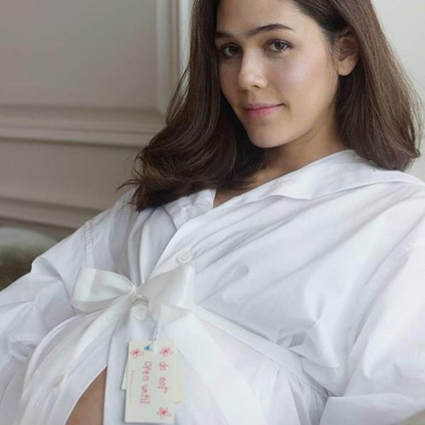 ชมพู่ อารยา ชมพู่ อารยา