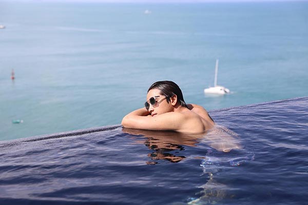 อเล็กซ์ เรนเดลล์ อเล็กซ์ เรนเดลล์