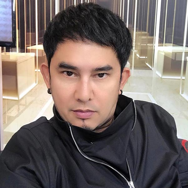 พชร์ อานนท์ พชร์ อานนท์