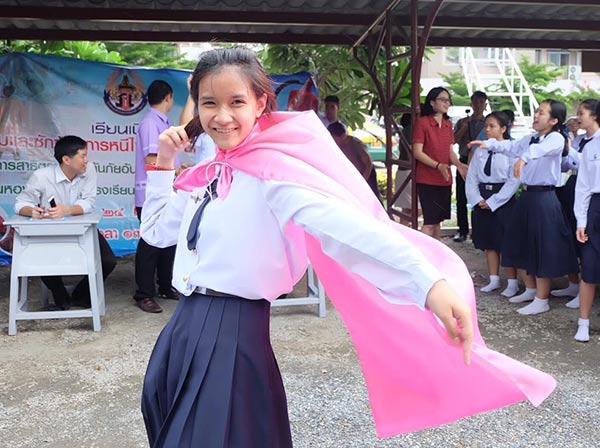 น้องฟลุ๊ค ลูกสาว สุเทพ สีใส น้องฟลุ๊ค ลูกสาว สุเทพ สีใส