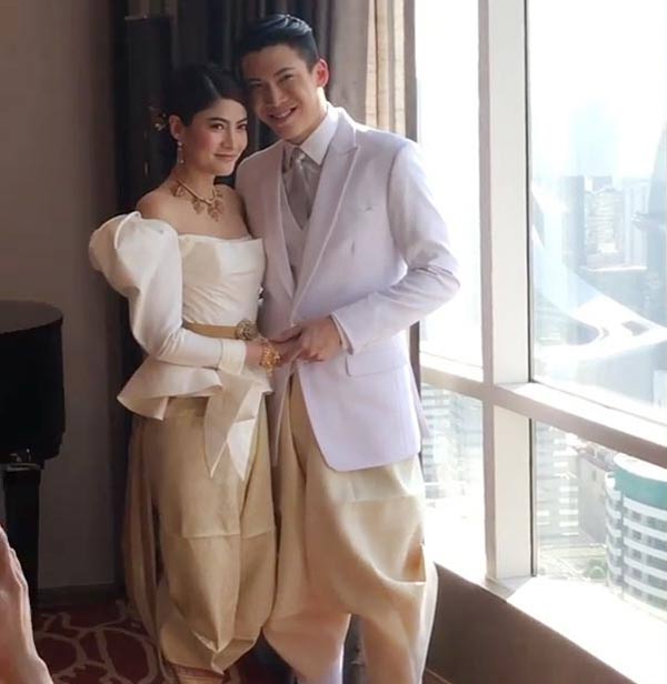 มาร์กี้ ป๊อก หมั้น มาร์กี้ ป๊อก หมั้น