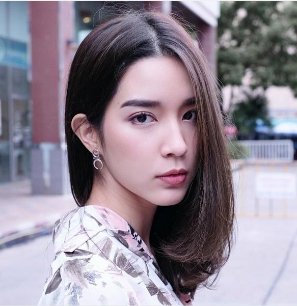 โม มนชนก โม มนชนก