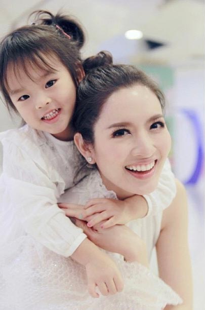 แอฟ ทักษอร น้องปีใหม่ แอฟ ทักษอร น้องปีใหม่