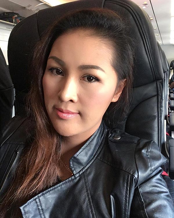 หญิงลี ศรีจุมพล หญิงลี ศรีจุมพล