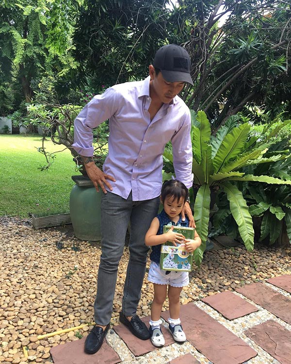 แอฟ สงกรานต์ แอฟ สงกรานต์