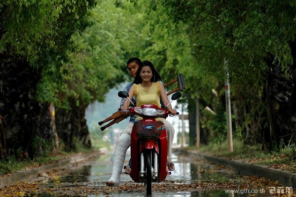 นุ่น ศิรพันธ์ เอ๋ มณีรัตน์ นุ่น ศิรพันธ์ เอ๋ มณีรัตน์