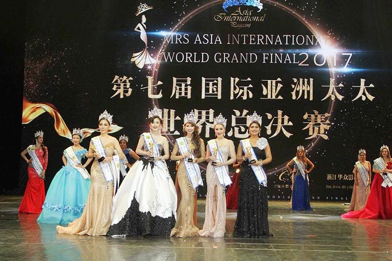 อาร์ ชนุพร Mrs. Asia International 2017 อาร์ ชนุพร Mrs. Asia International 2017