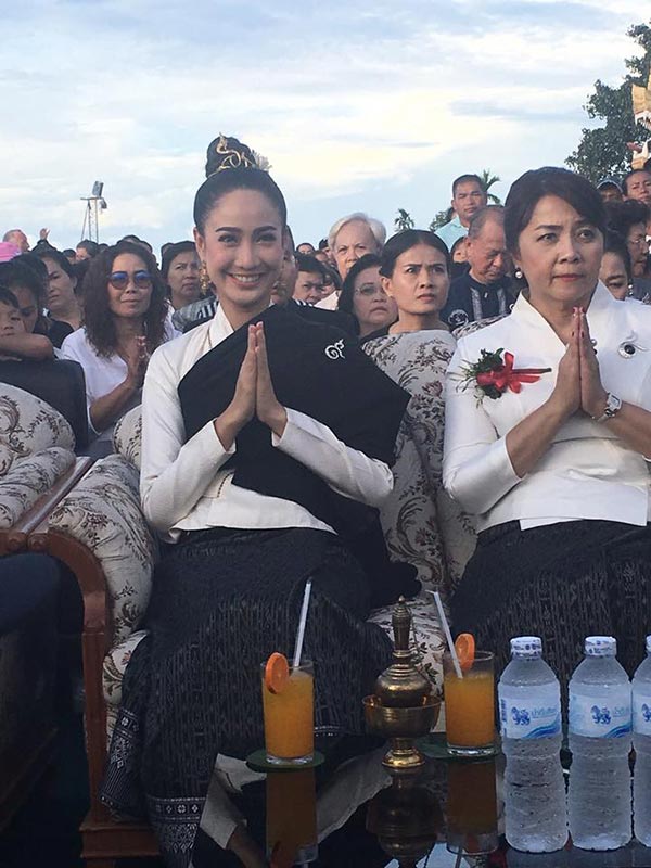 แต้ว ณฐพร แต้ว ณฐพร