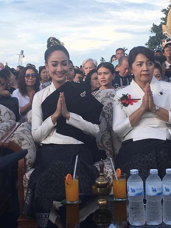 แต้ว ณฐพร แต้ว ณฐพร