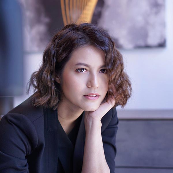 นุ่น ศิรพันธ์ เอ๋ มณีรัตน์ นุ่น ศิรพันธ์ เอ๋ มณีรัตน์