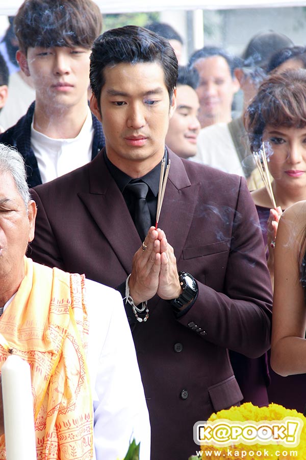 ณเดชน์ แมท ภีรนีย์ ยัยตัวร้ายกับนายต่างดาว ณเดชน์ แมท ภีรนีย์ ยัยตัวร้ายกับนายต่างดาว