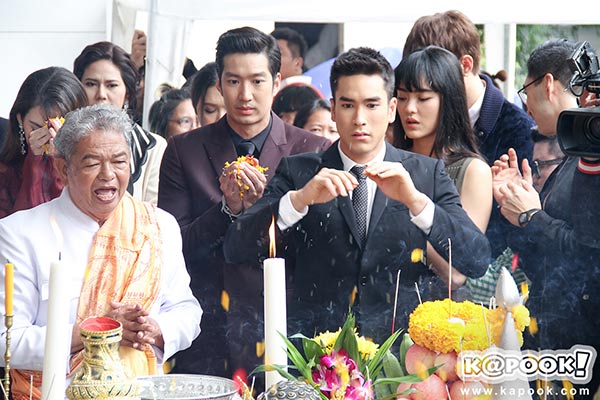 ณเดชน์ แมท ภีรนีย์ ยัยตัวร้ายกับนายต่างดาว ณเดชน์ แมท ภีรนีย์ ยัยตัวร้ายกับนายต่างดาว