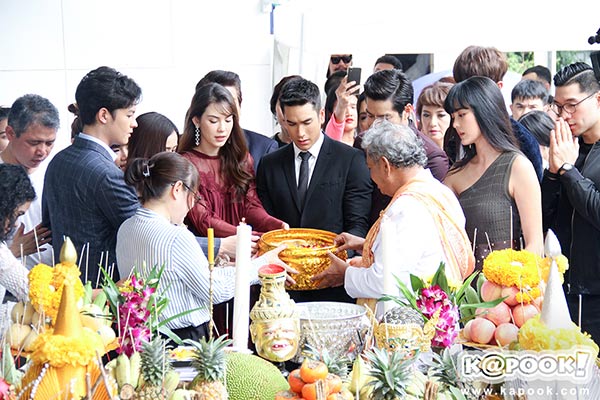 ณเดชน์ แมท ภีรนีย์ ยัยตัวร้ายกับนายต่างดาว ณเดชน์ แมท ภีรนีย์ ยัยตัวร้ายกับนายต่างดาว