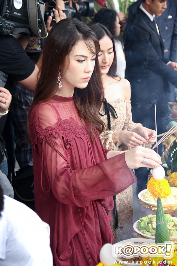 ณเดชน์ แมท ภีรนีย์ ยัยตัวร้ายกับนายต่างดาว ณเดชน์ แมท ภีรนีย์ ยัยตัวร้ายกับนายต่างดาว