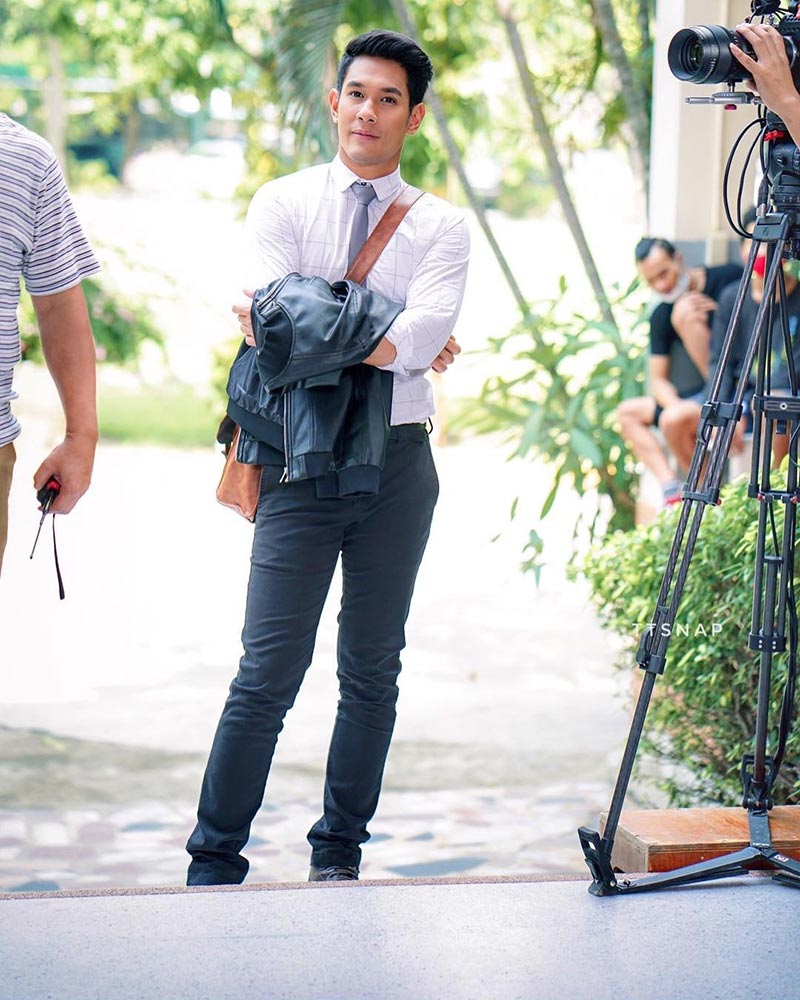 อ๋อม อรรคพันธ์ อ๋อม อรรคพันธ์