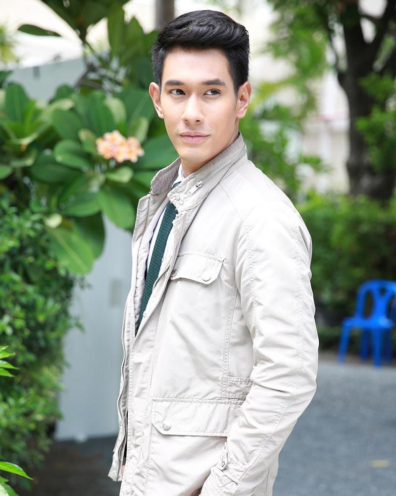 อ๋อม อรรคพันธ์ อ๋อม อรรคพันธ์