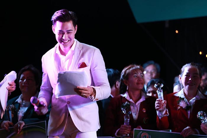 แอมป์ พีรวัศ แอมป์ พีรวัศ