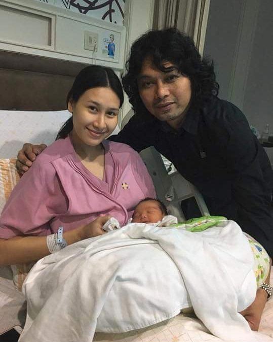 แซนวิช ปภาดา เสก โลโซ แซนวิช ปภาดา เสก โลโซ