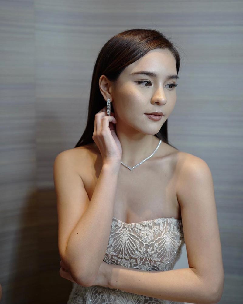 แอมป์ พิธาน ออม สุชาร์ แอมป์ พิธาน ออม สุชาร์