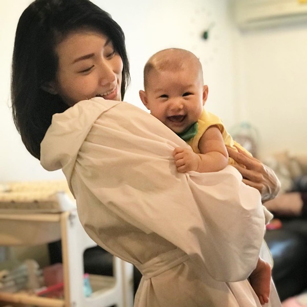 เบลล์ ไชน่า ดอลส์ เบลล์ ไชน่า ดอลส์