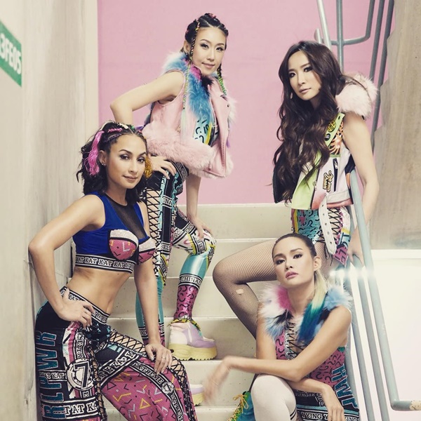 เบลล์ ไชน่า ดอลส์ เบลล์ ไชน่า ดอลส์