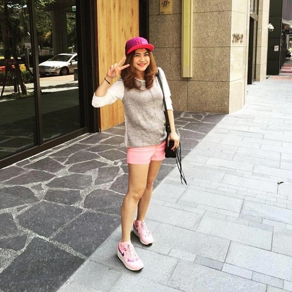 แอน ภัททิรา ชาคริต แย้มนาม แอน ภัททิรา ชาคริต แย้มนาม